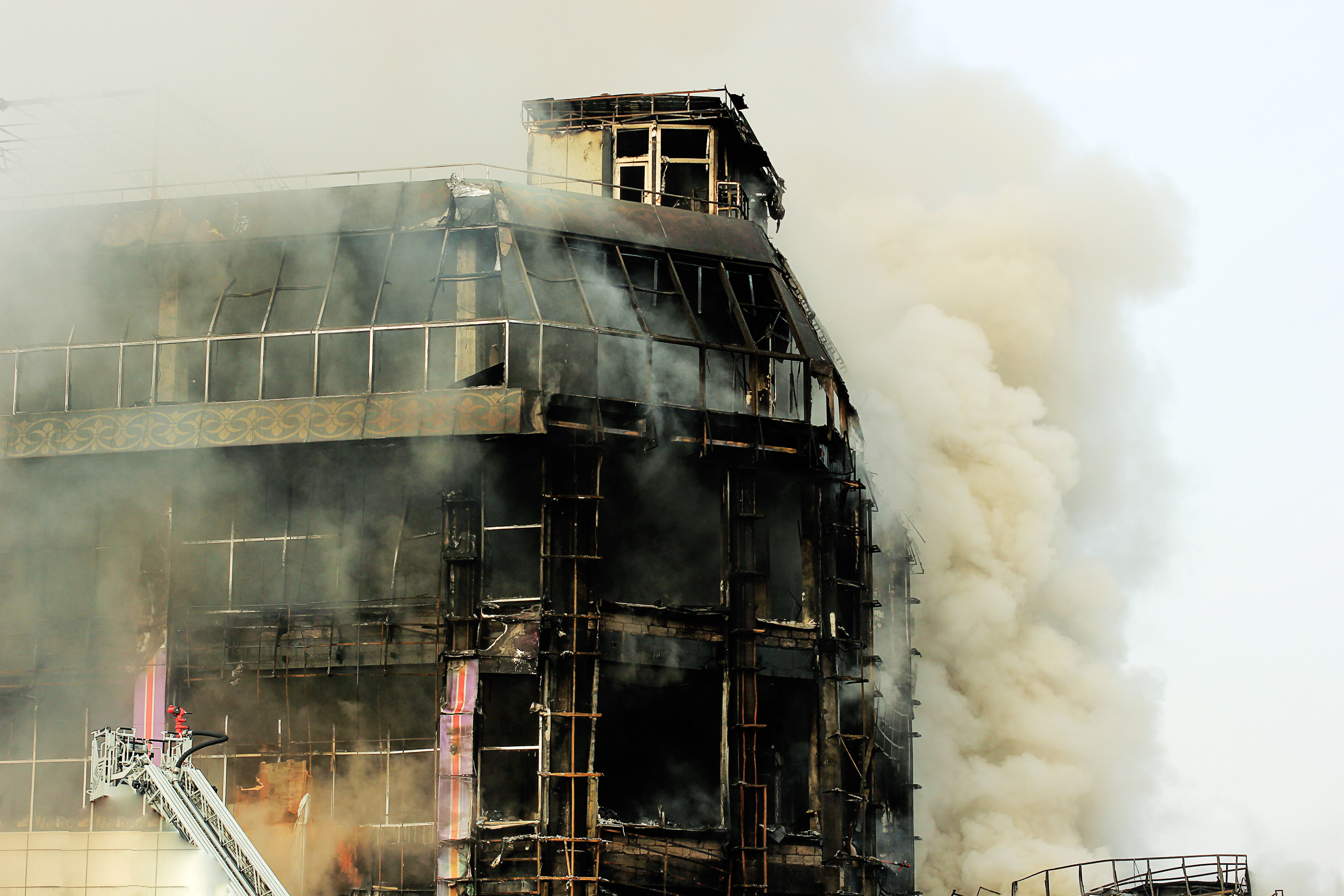 Ahmedabad’s Dangerous Buildings: 14,907 Homes Under Threat in Just 2 Years